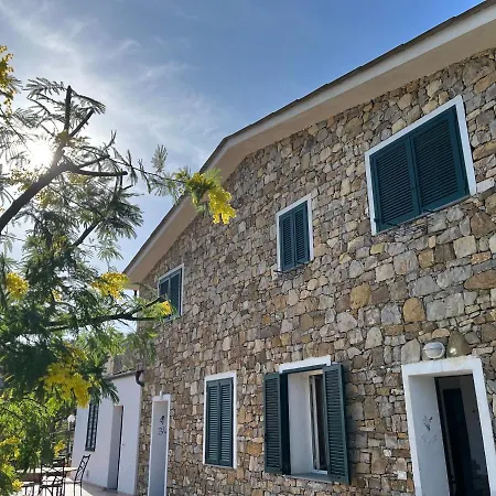 Séjour à la ferme Le Mimose *