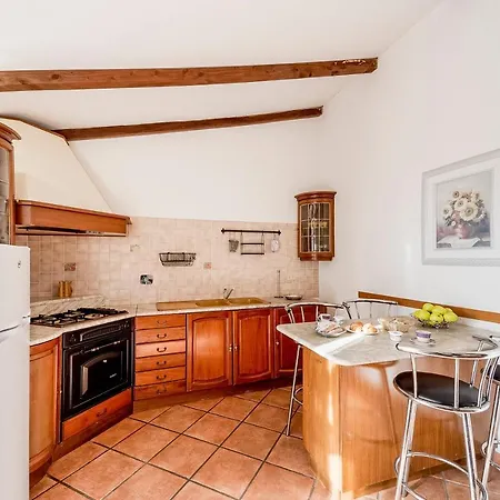 Le Mimose إمبيريا