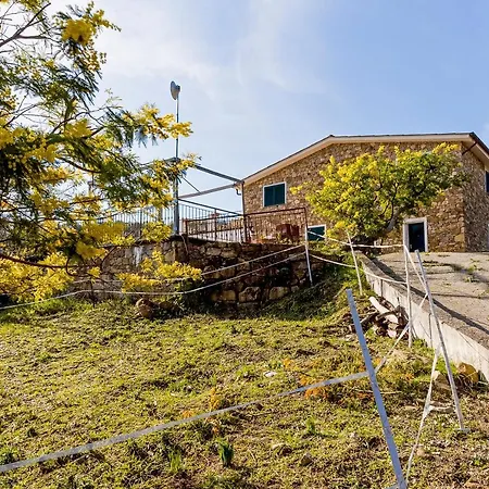 مزرعة للإقامة Le Mimose